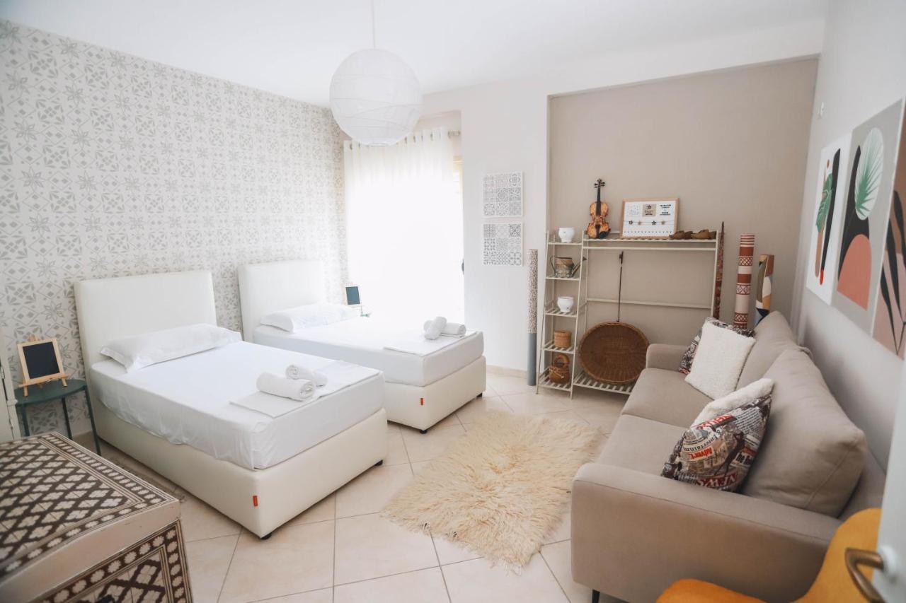 Large Apartment Near The Seaside Boulevard Lungomare Vlore Ngoại thất bức ảnh