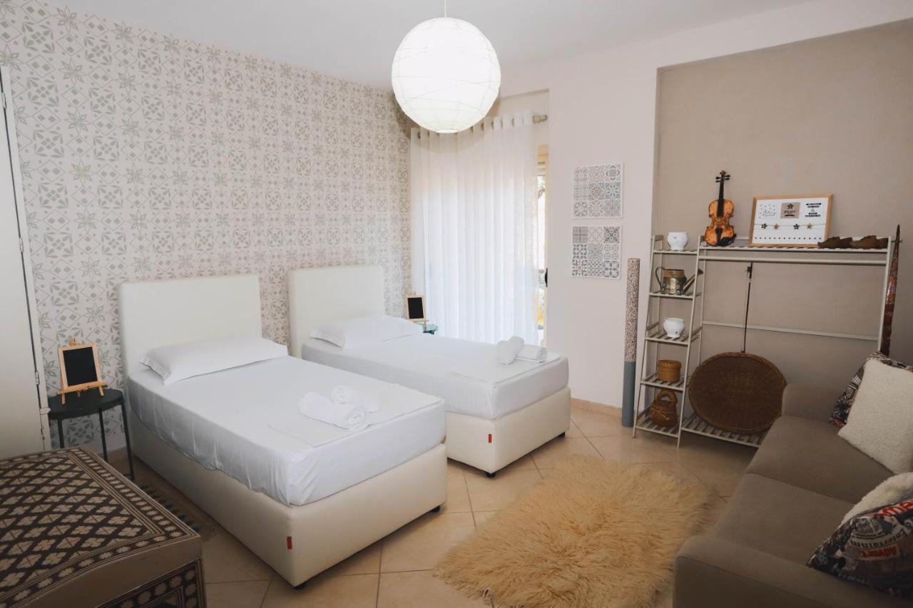 Large Apartment Near The Seaside Boulevard Lungomare Vlore Ngoại thất bức ảnh